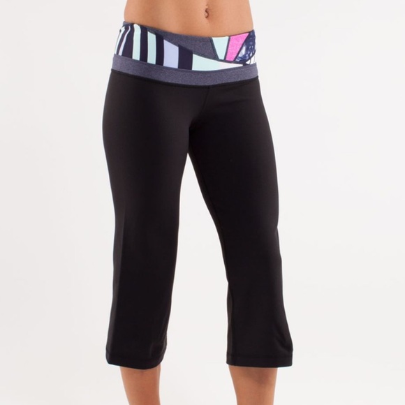lululemon athletica Pants - Lululemon Groove Crop Reversible Flare Leggings